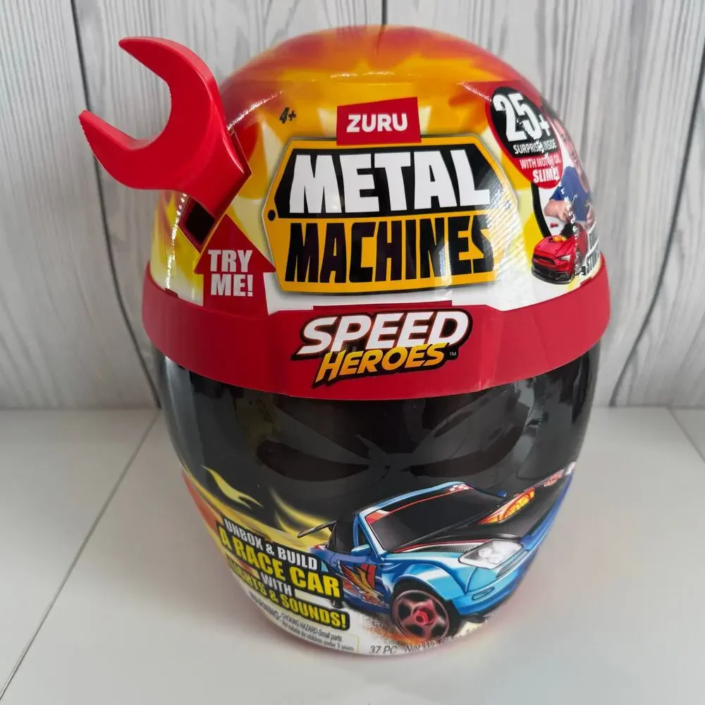Metal Machines Speed Heroes (Red) by Zuru, 20+ Surprises Build Your Own